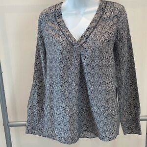 J.Crew sz SX long sleeve blue and white top blouse